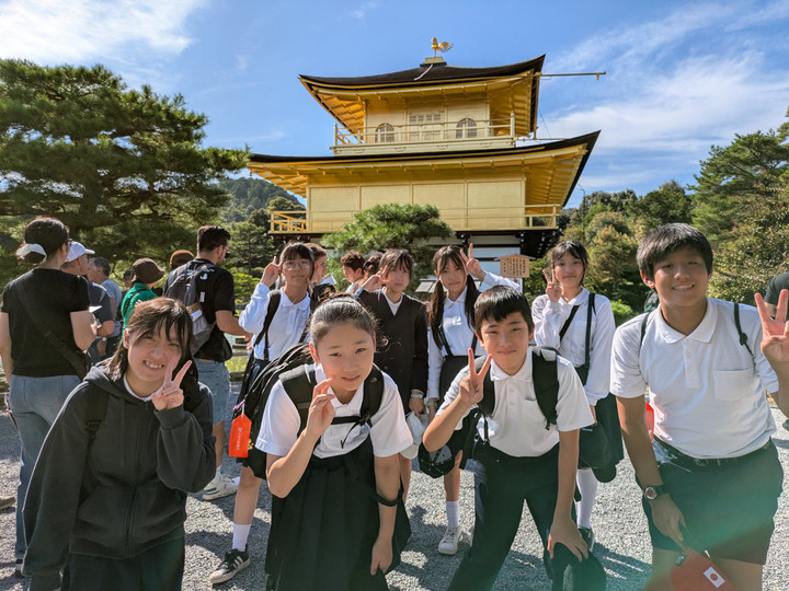 Pxl_20251006_044213673mp