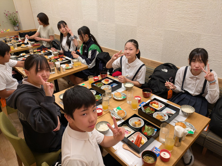 Pxl_20251006_214302410